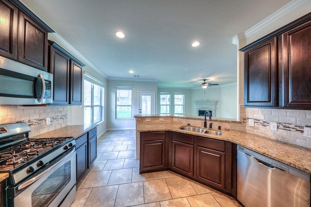 27 Sawbridge Circle - Photo 5