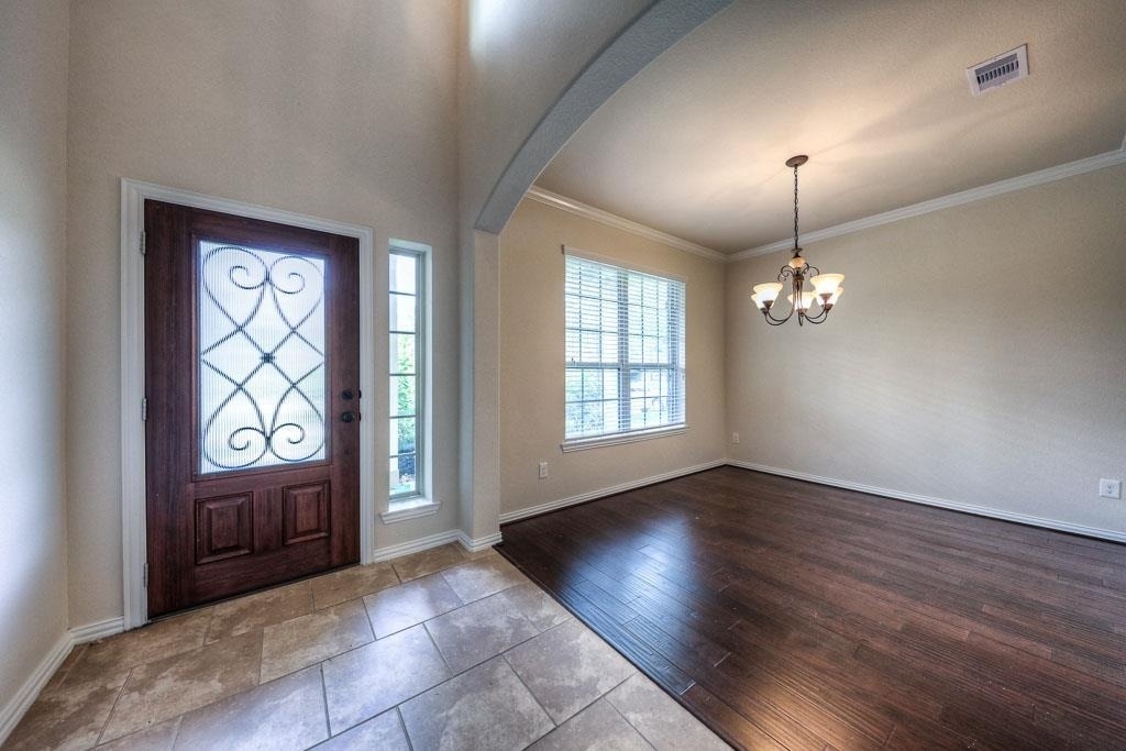 27 Sawbridge Circle - Photo 1