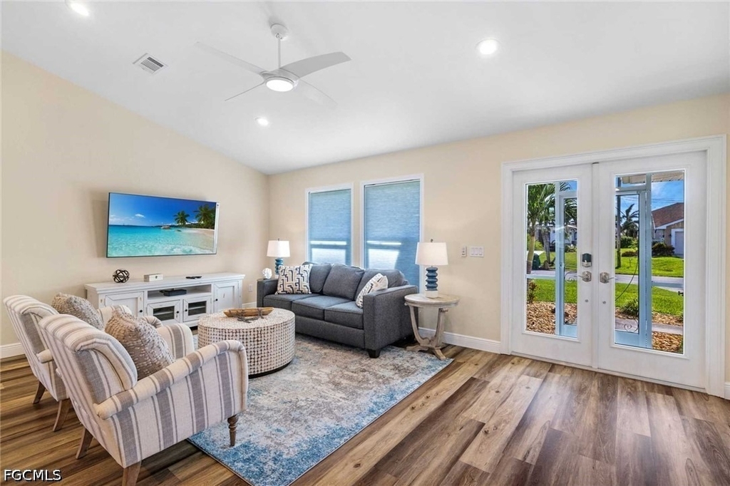 2307 Sw 40th Street - Photo 4