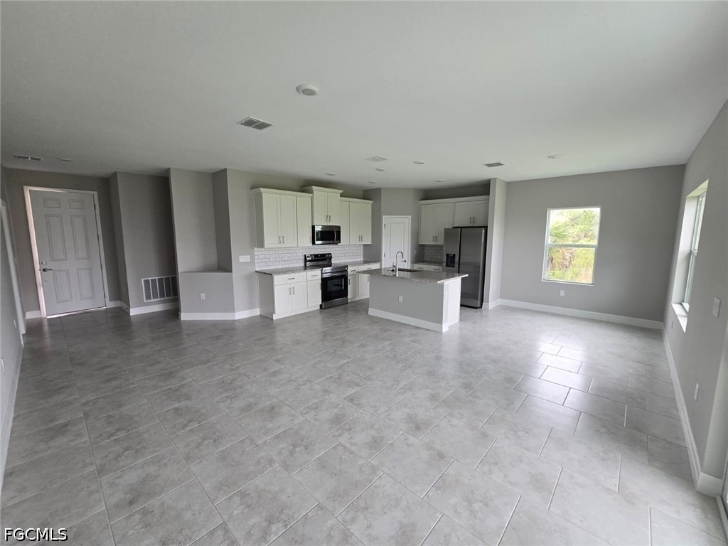 1021 Alcalde Street E - Photo 2
