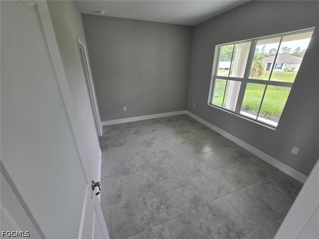 3207 68th Street W - Photo 10