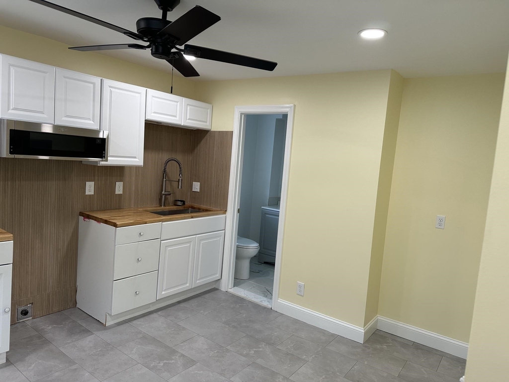 9 Elm - Photo 1
