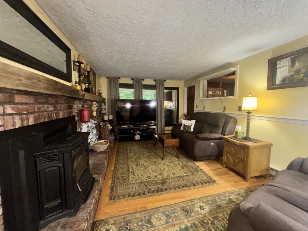 258 Redding - Photo 13