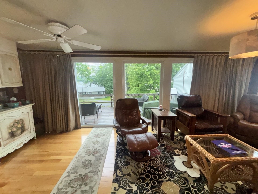 258 Redding - Photo 4