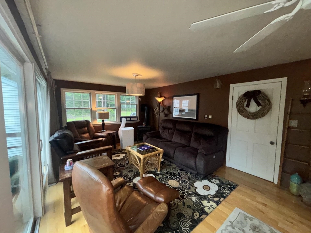 258 Redding - Photo 5
