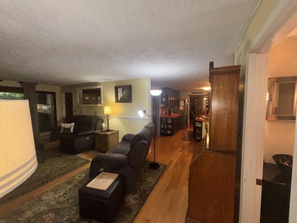 258 Redding - Photo 10