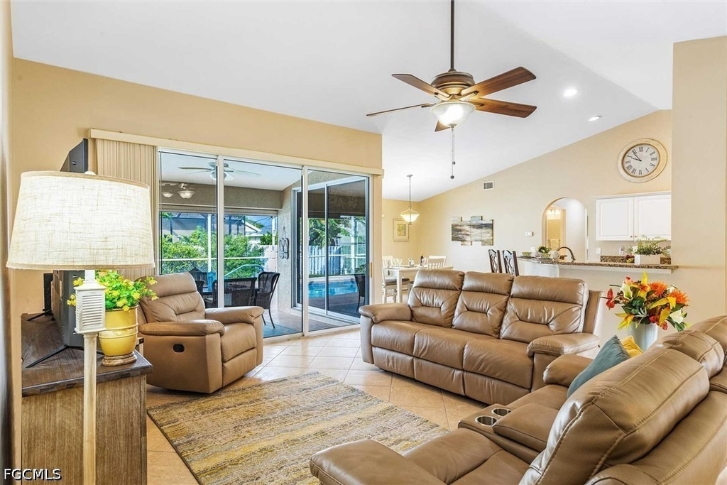 4226 Sw 14th Place - Photo 4