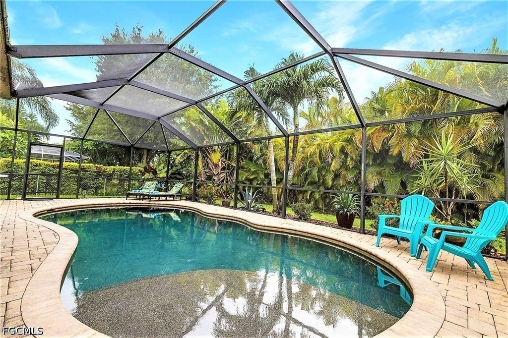 4534 Sw 5th Place - Photo 1
