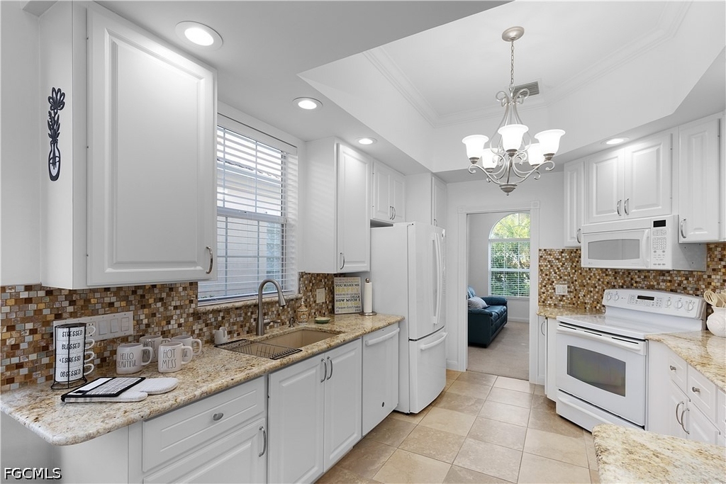 7983 Valentina Court - Photo 22