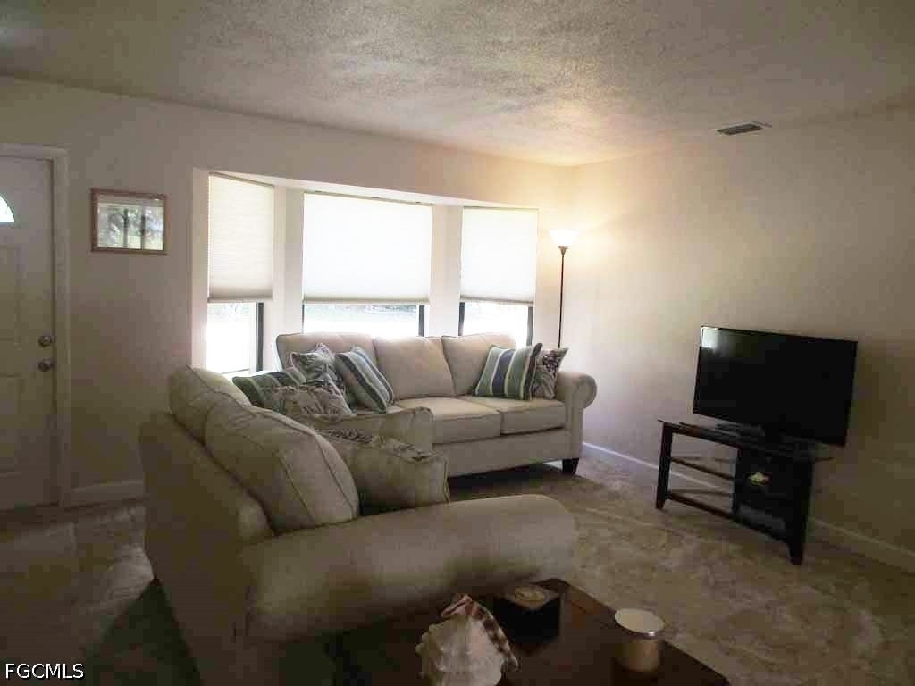 1510 Se 11th Place - Photo 3