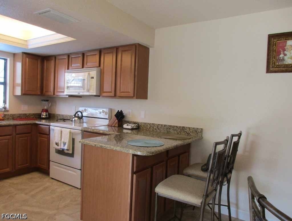 1510 Se 11th Place - Photo 6