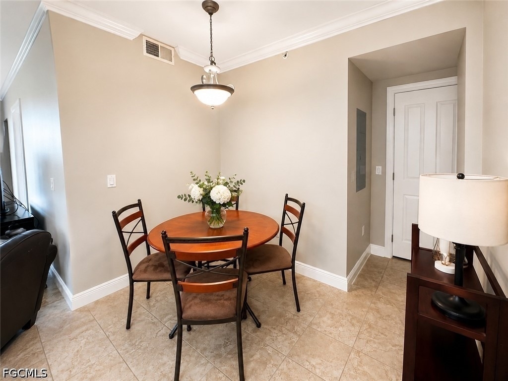 2825 Palm Beach Boulevard - Photo 3