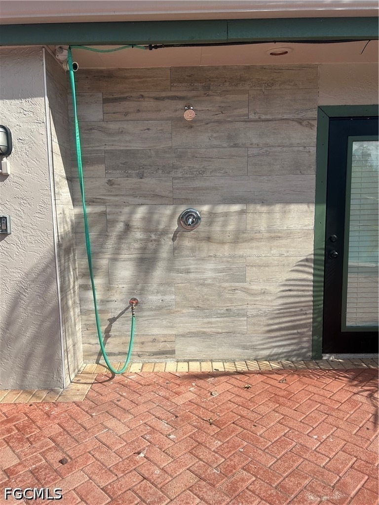 2835 Winkler Avenue - Photo 13