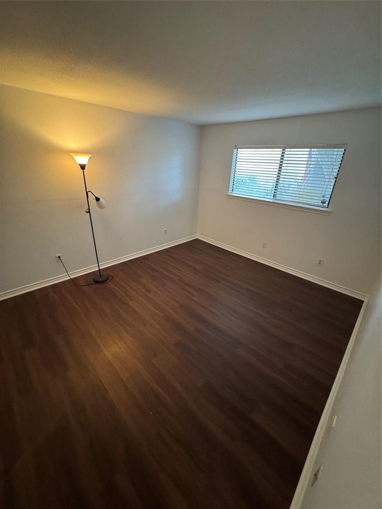 3220 69th Street - Photo 38