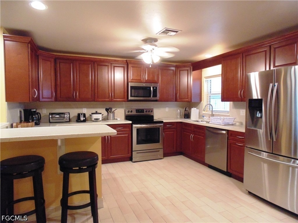1120 Se 33 Terrace - Photo 2