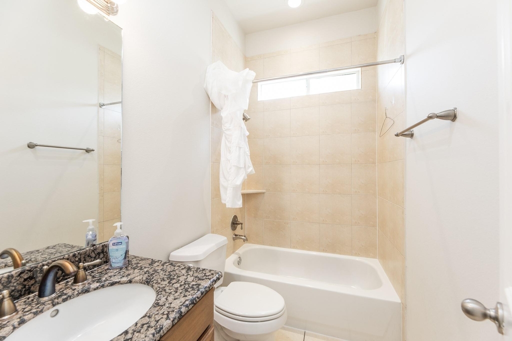 2616 Starboard Point Drive - Photo 24