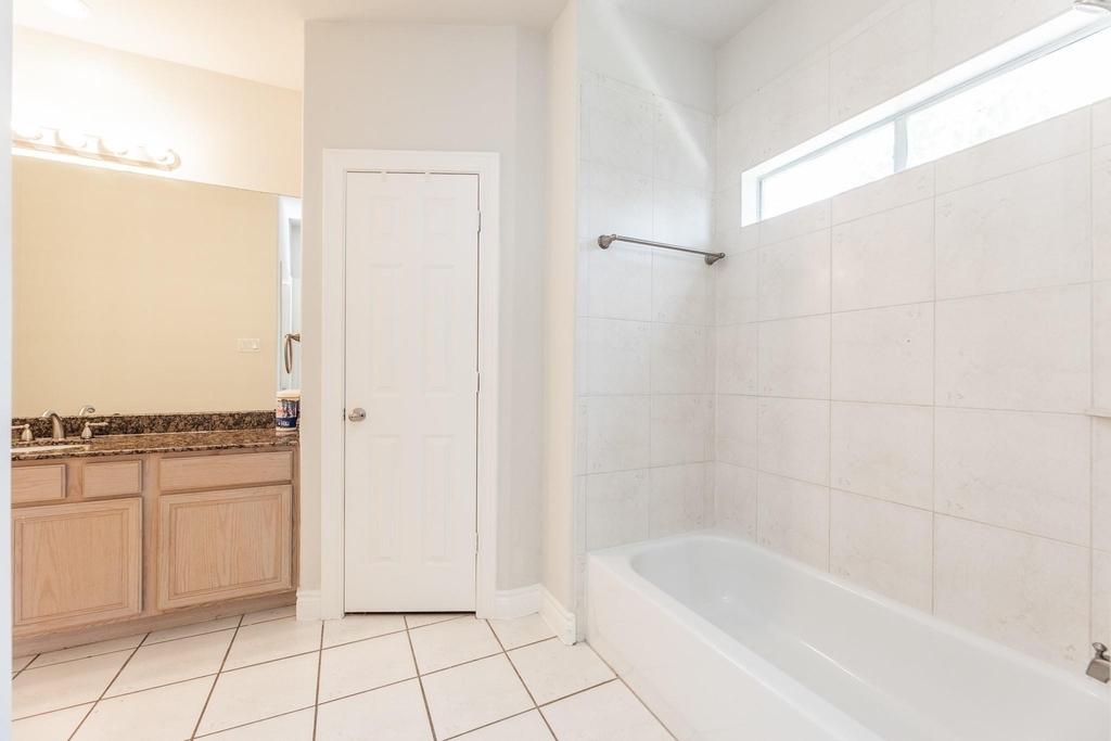 2616 Starboard Point Drive - Photo 9
