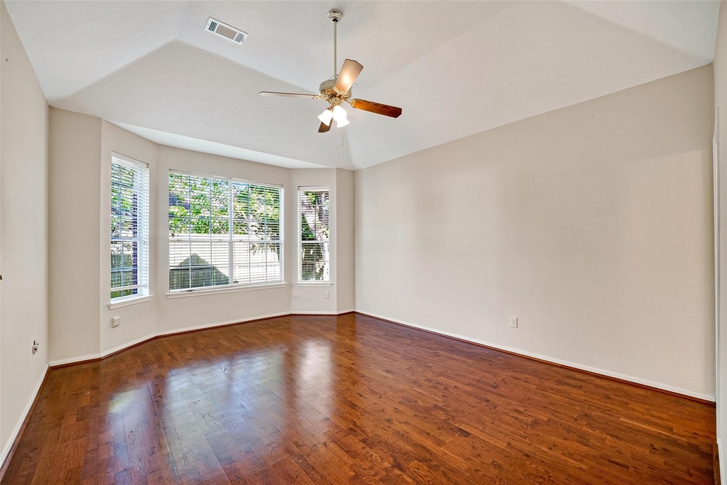 2411 Charter Oaks Court - Photo 14