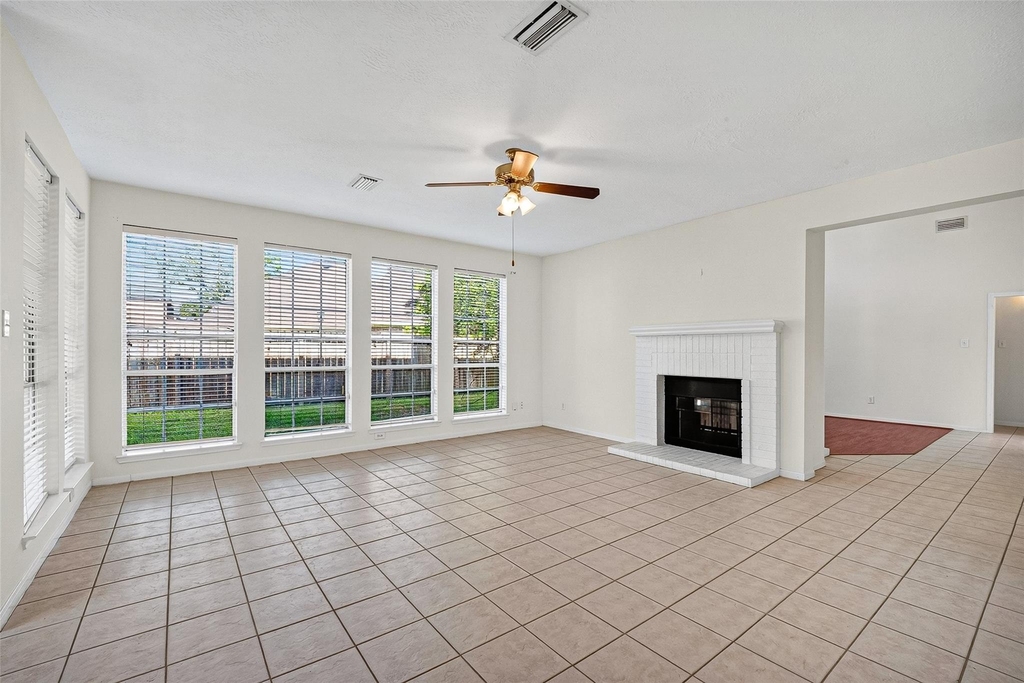 2411 Charter Oaks Court - Photo 6