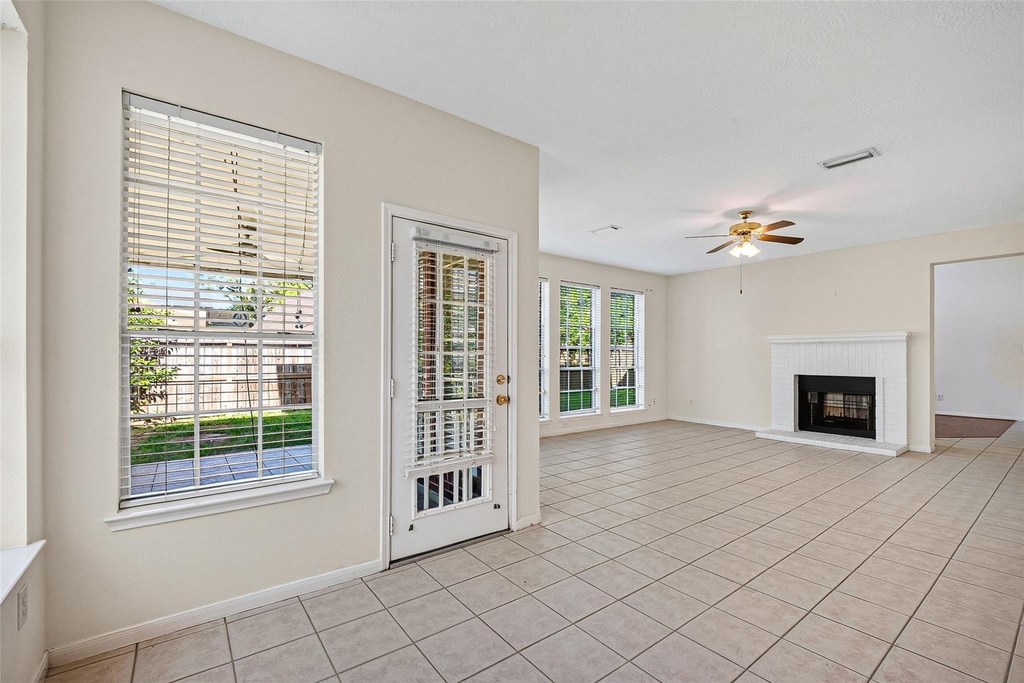 2411 Charter Oaks Court - Photo 12