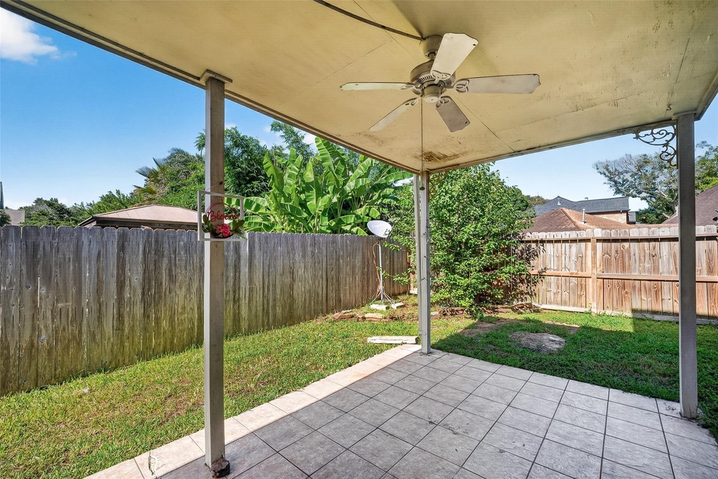 2411 Charter Oaks Court - Photo 24