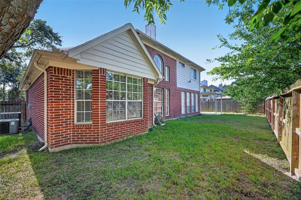 2411 Charter Oaks Court - Photo 26
