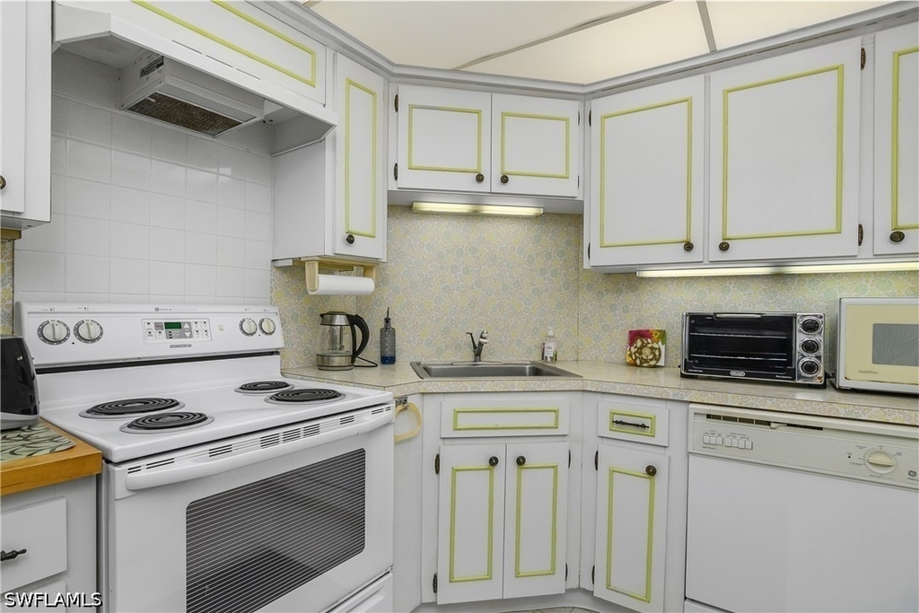 4005 Gulf Shore Boulevard N - Photo 7