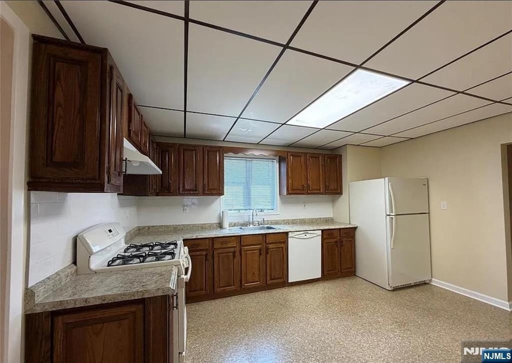832 Paterson - Photo 3