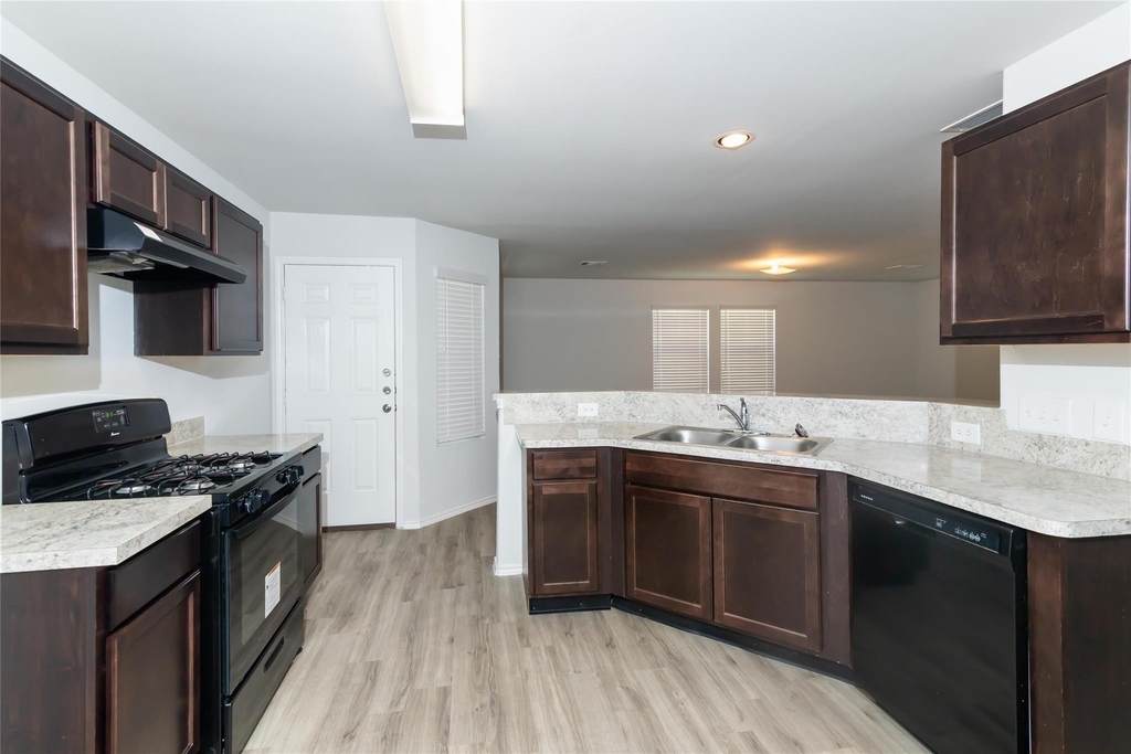 18614 Parma Creek Trail - Photo 3