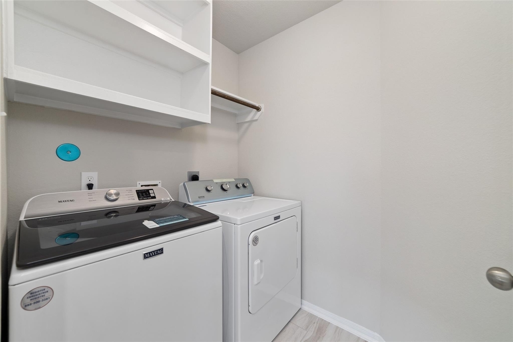 18511 Grand Spanish Oak Court - Photo 28