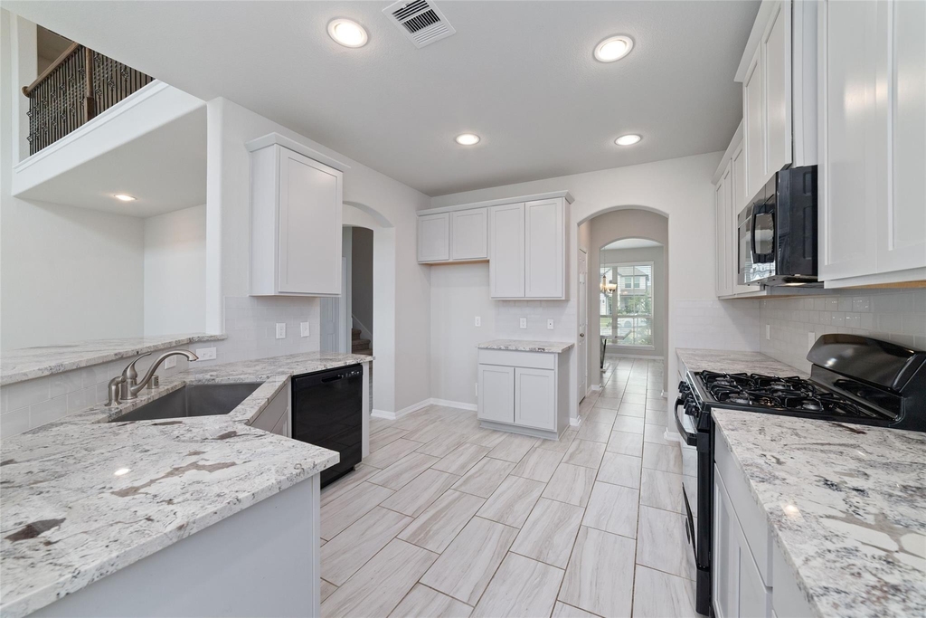 18511 Grand Spanish Oak Court - Photo 6