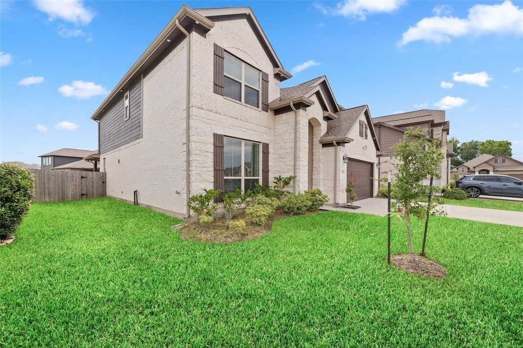 18511 Grand Spanish Oak Court - Photo 2