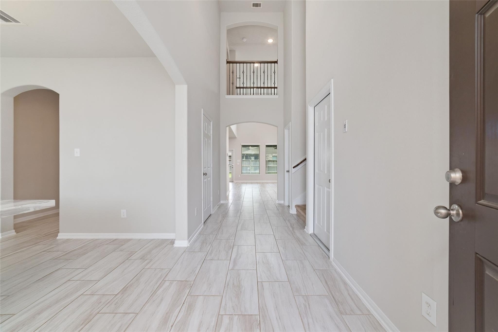 18511 Grand Spanish Oak Court - Photo 3