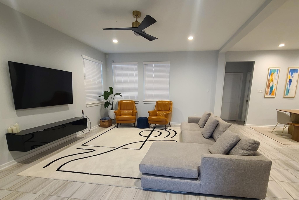 7035 Coneflower Creek Court - Photo 2