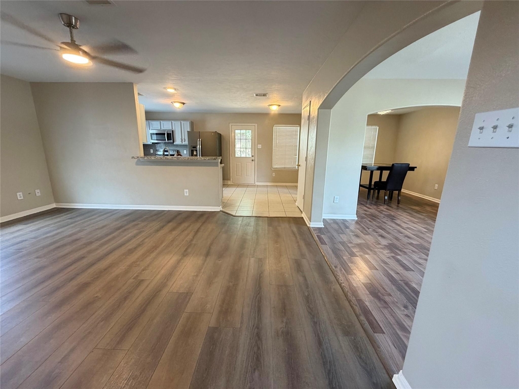 18919 Ayston Drive - Photo 2