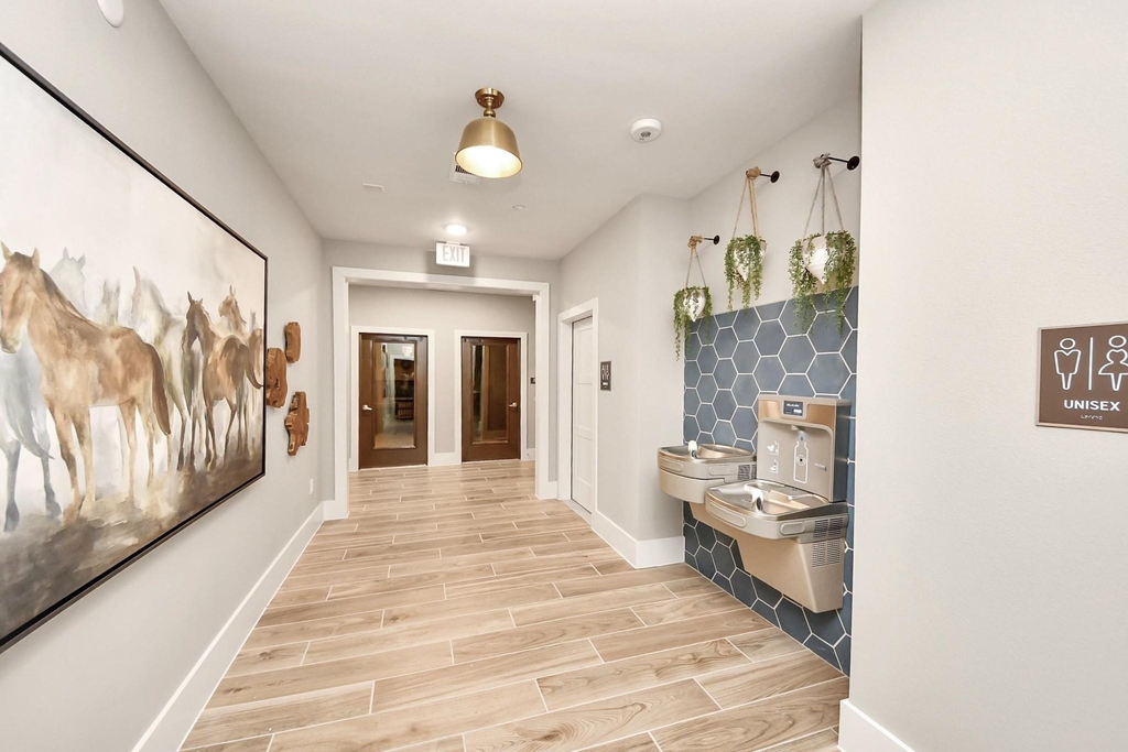 4639 Techniplex Drive - Photo 31