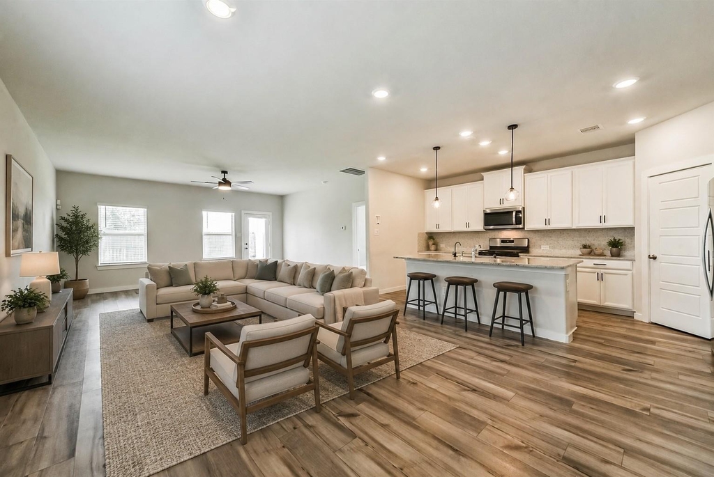 8515 Lake Groove Lane - Photo 4