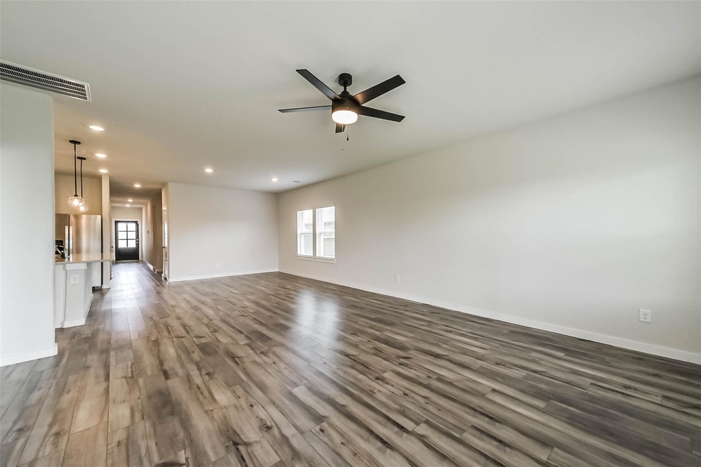 8515 Lake Groove Lane - Photo 6