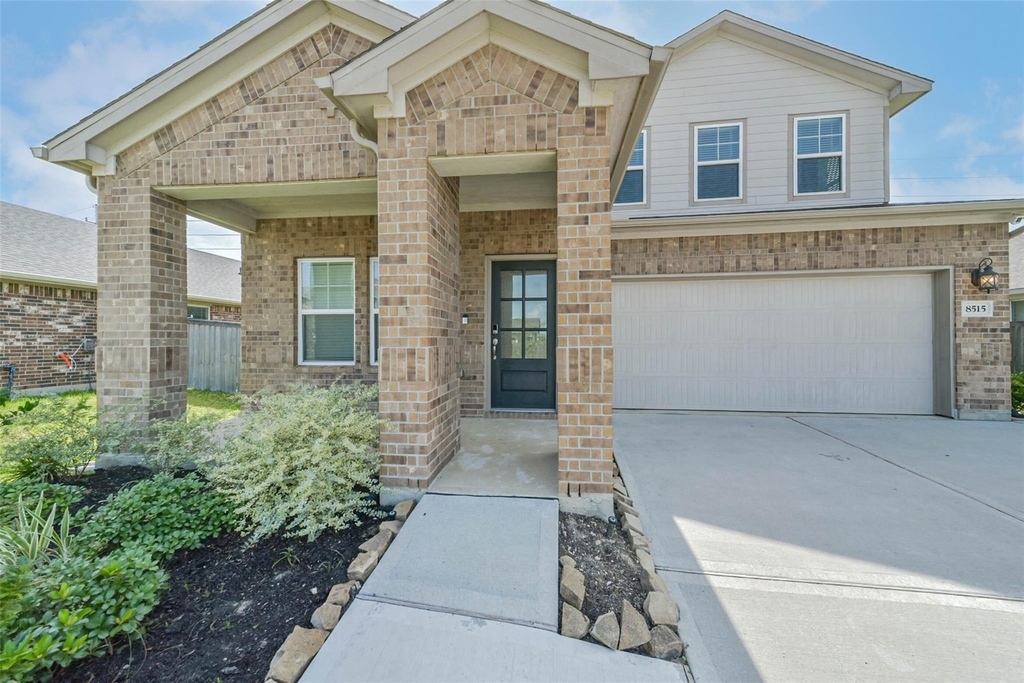 8515 Lake Groove Lane - Photo 2