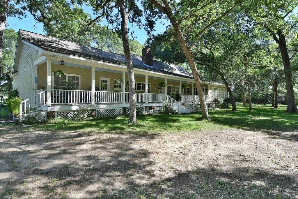 1263 Weishuhn Road - Photo 32