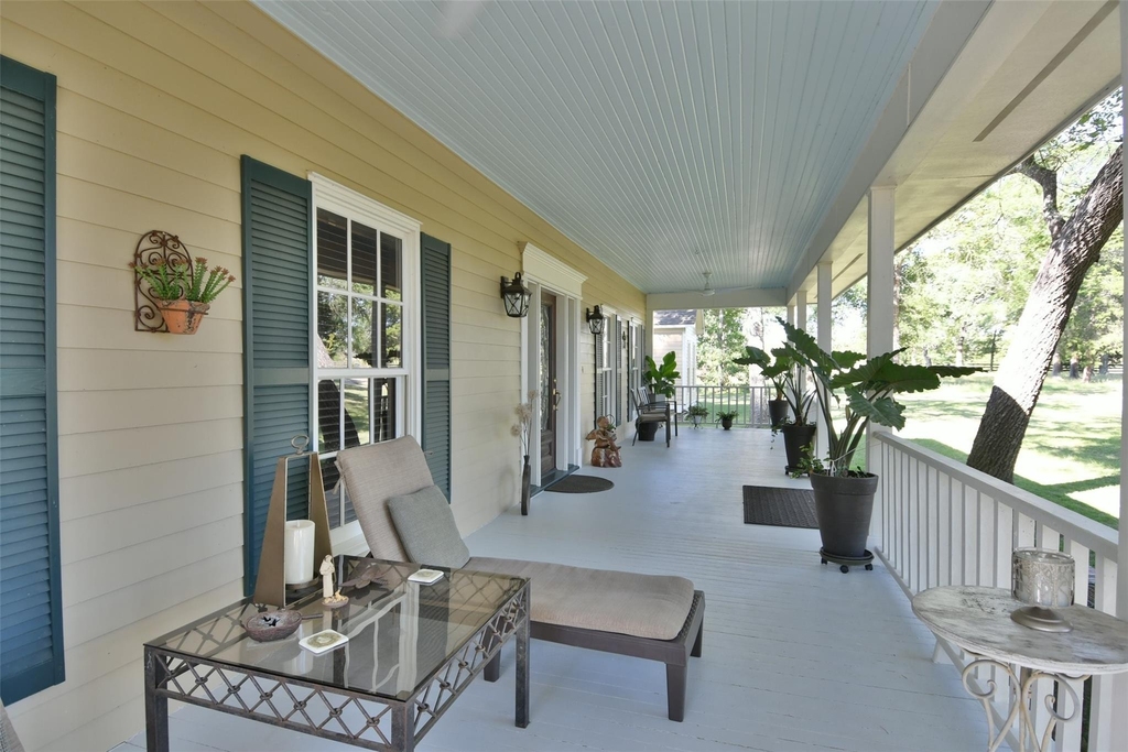1263 Weishuhn Road - Photo 6