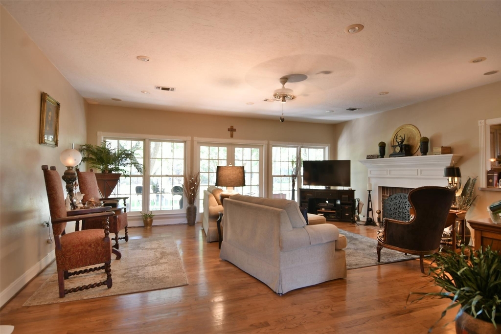 1263 Weishuhn Road - Photo 8