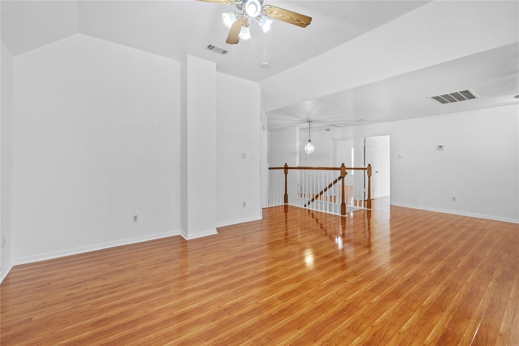 2106 Hawks Road - Photo 18