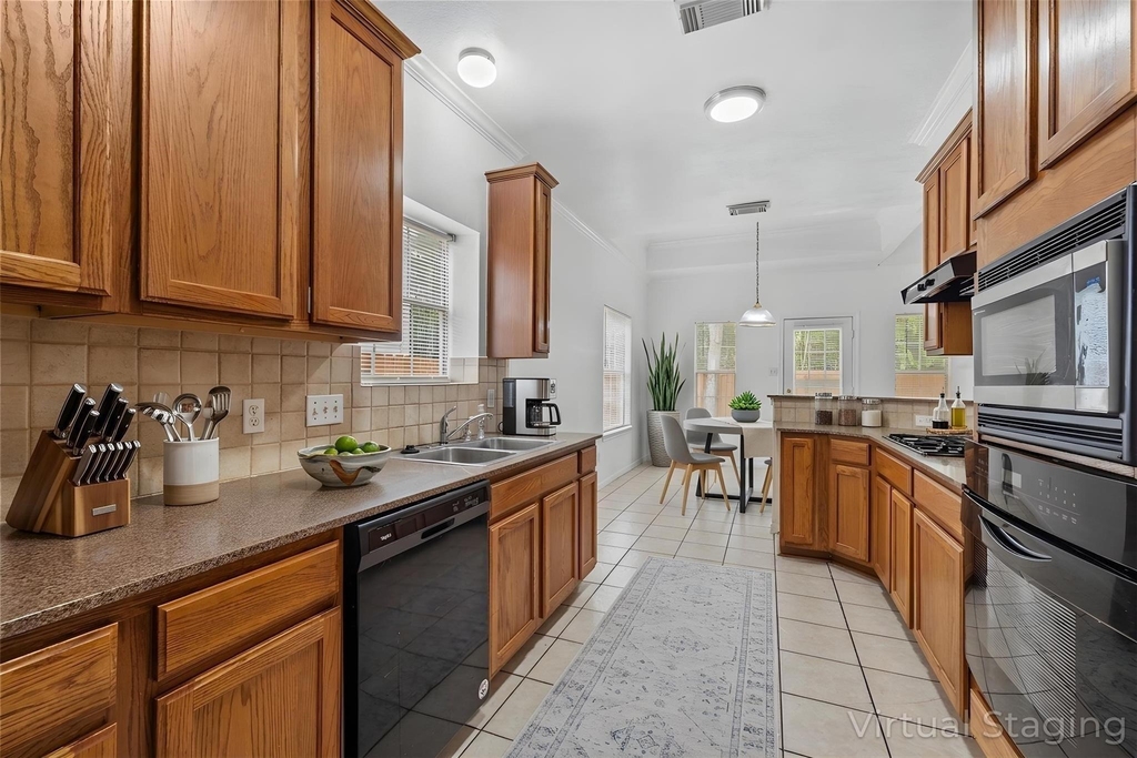 2106 Hawks Road - Photo 9
