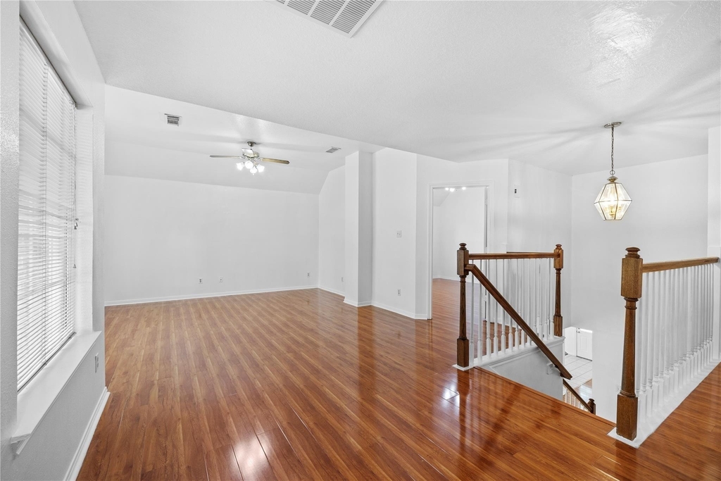 2106 Hawks Road - Photo 16
