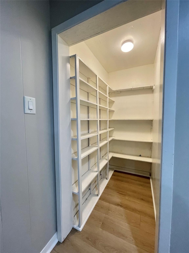 817 N Valderas Street - Photo 20