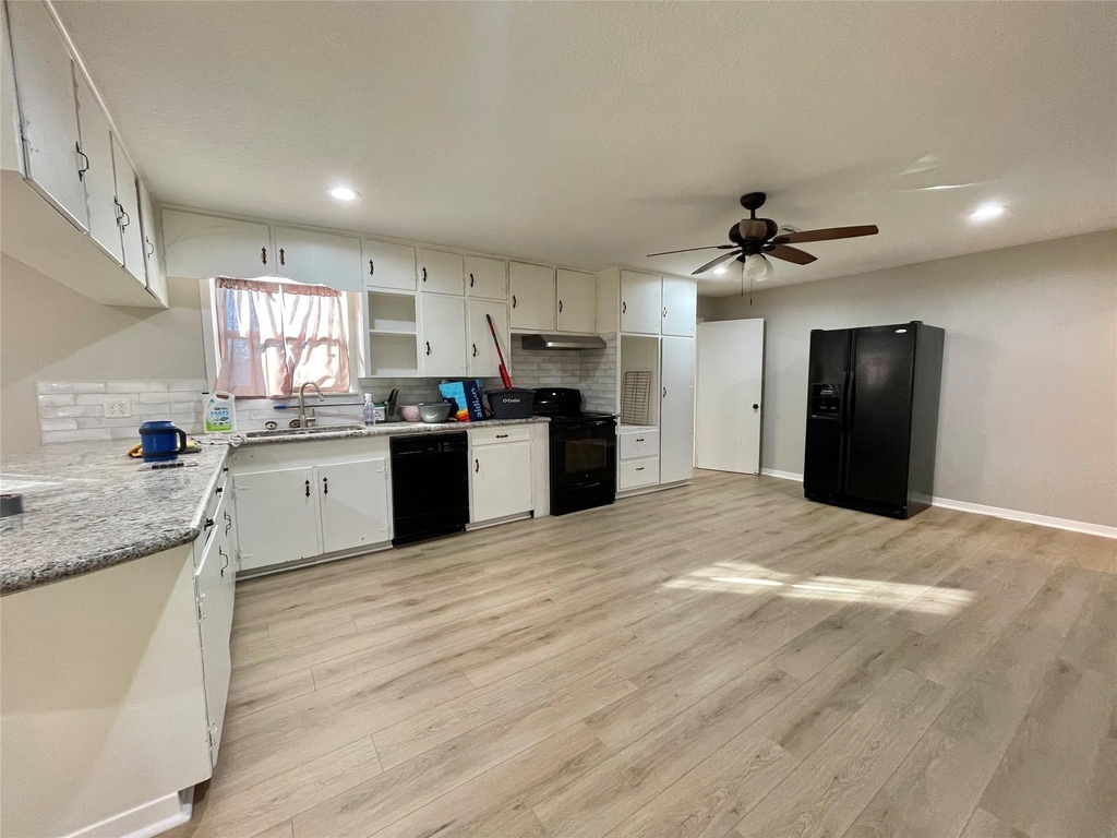 817 N Valderas Street - Photo 19