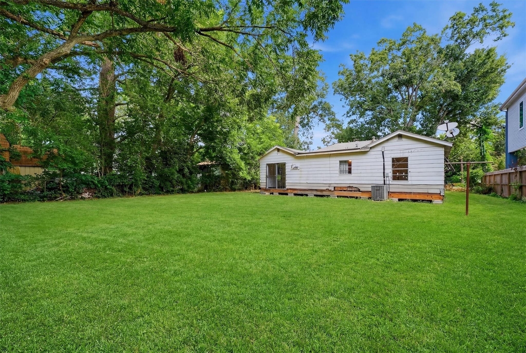 5326 Wenda Street - Photo 23