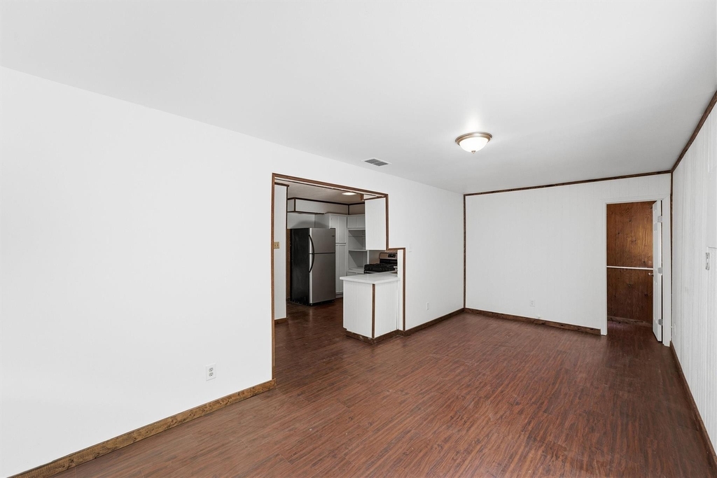 5326 Wenda Street - Photo 19