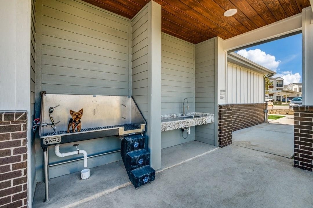 2201 Creekview Drive - Photo 26